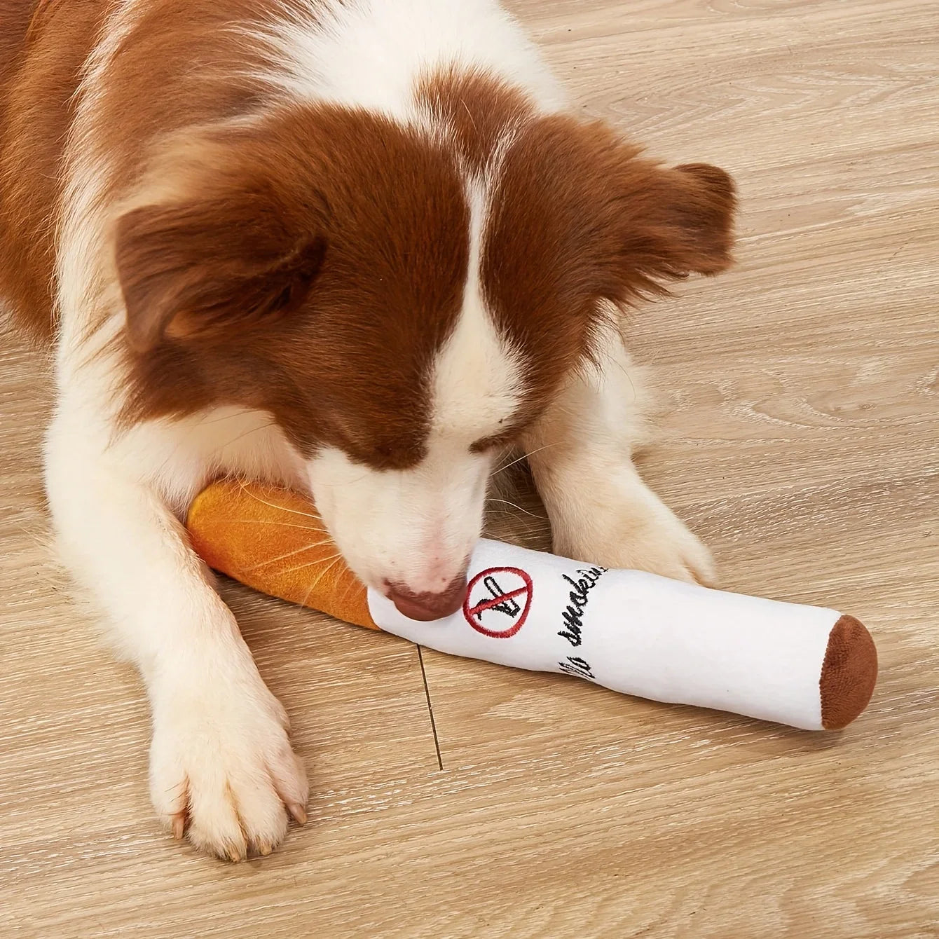 "Voor Honden die Even een Trekje Nodig Hebben – Pluche Sigaret Speeltje (100% Rookvrij)"